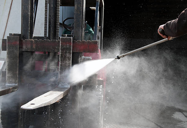 Best Commercial Building Pressure Washing  in USA